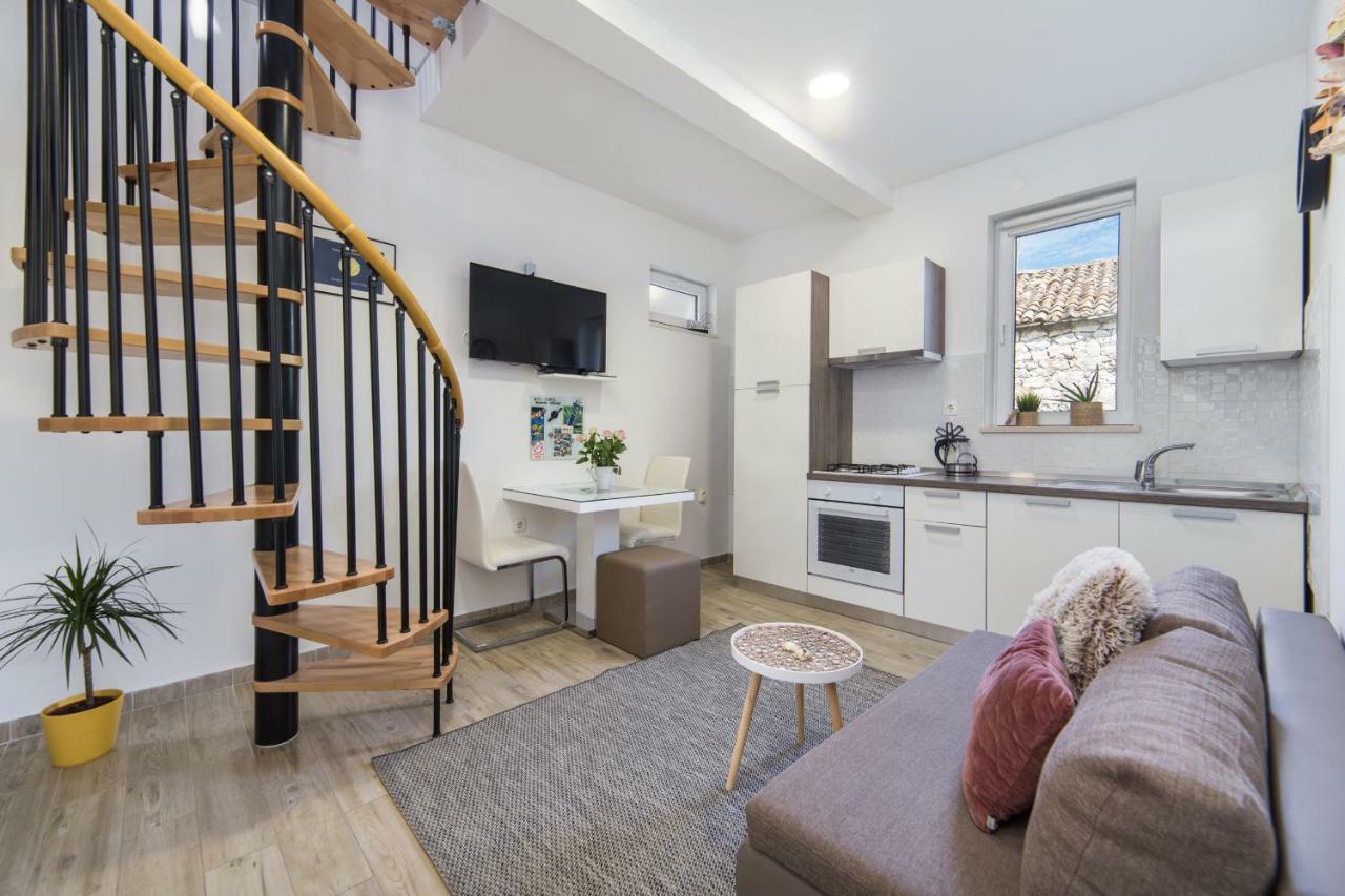 Studio Apartment Finta Rogotin Zewnętrze zdjęcie